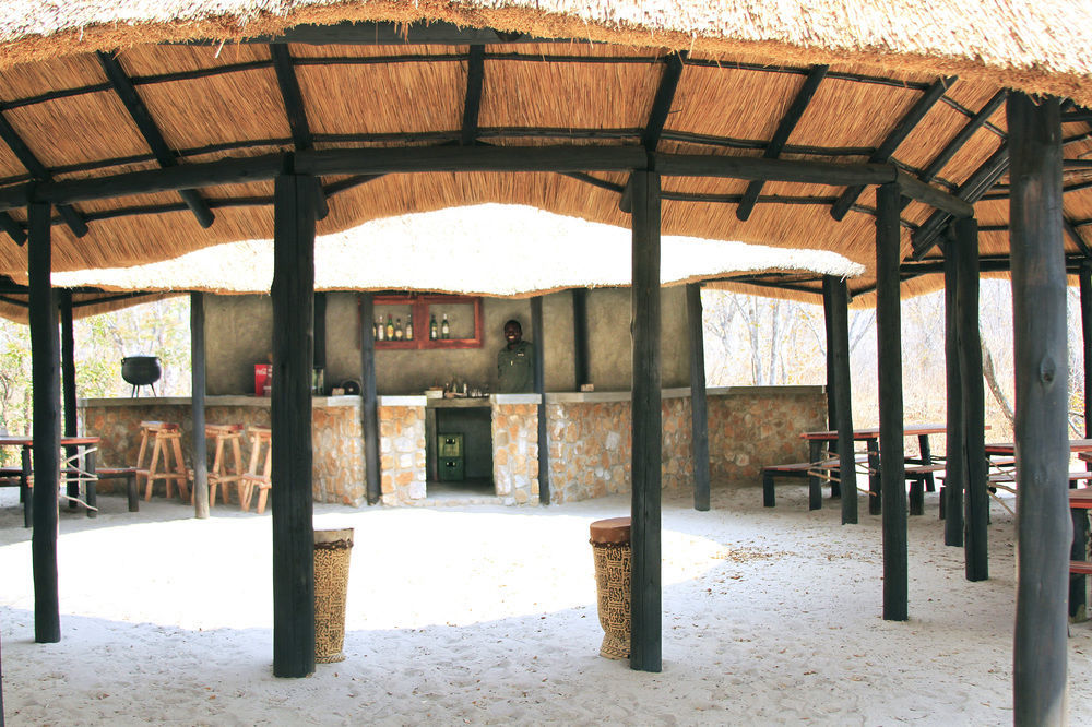 Gwango Heritage Resort Dete Exterior photo