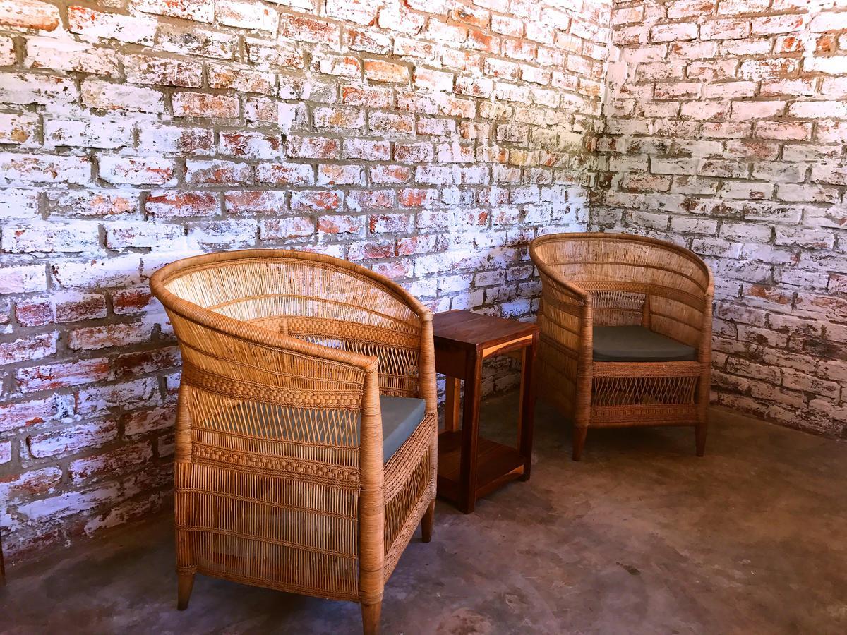 Gwango Heritage Resort Dete Exterior photo